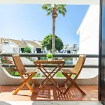 B12 - Pool And Sun Apartment