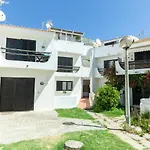 B12 - Pool And Sun Apartment
